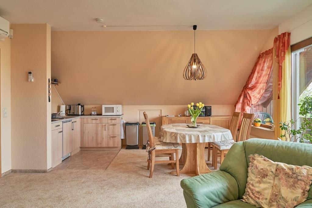 Ferienwohnung Am Stadtrand Von Berlin Neu Buch Buitenkant foto
